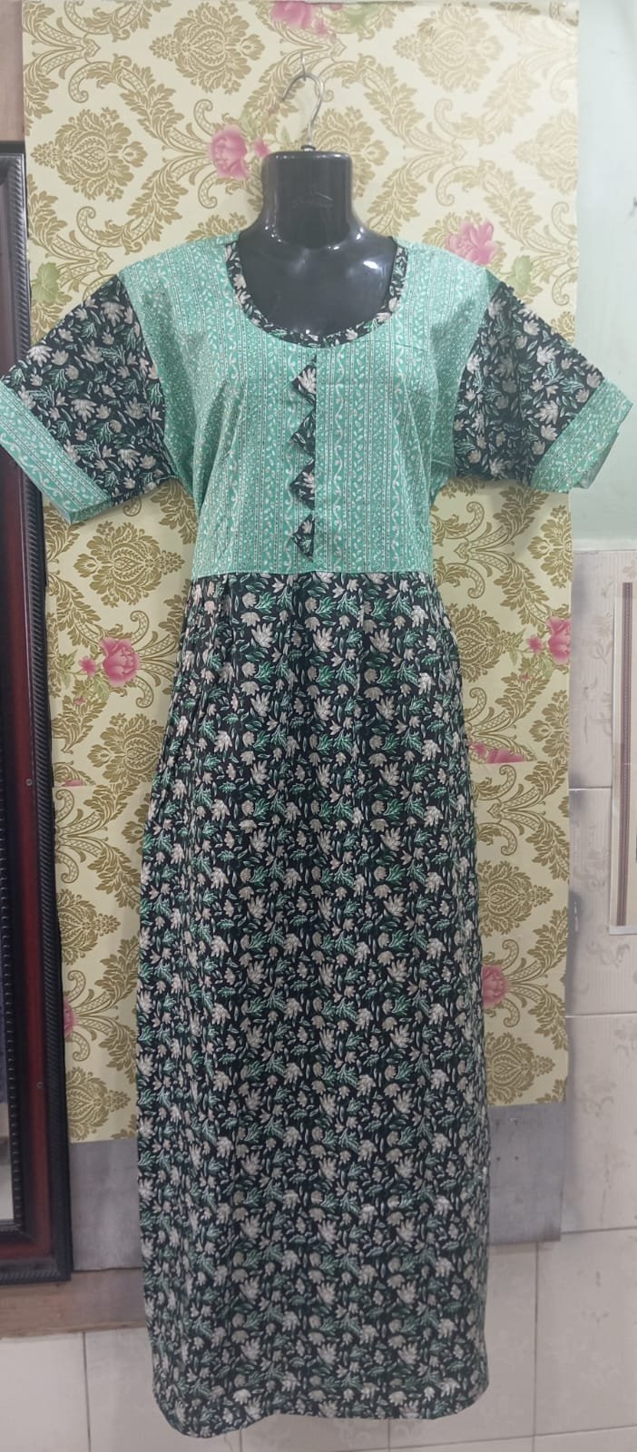 FROCK NIGHTY