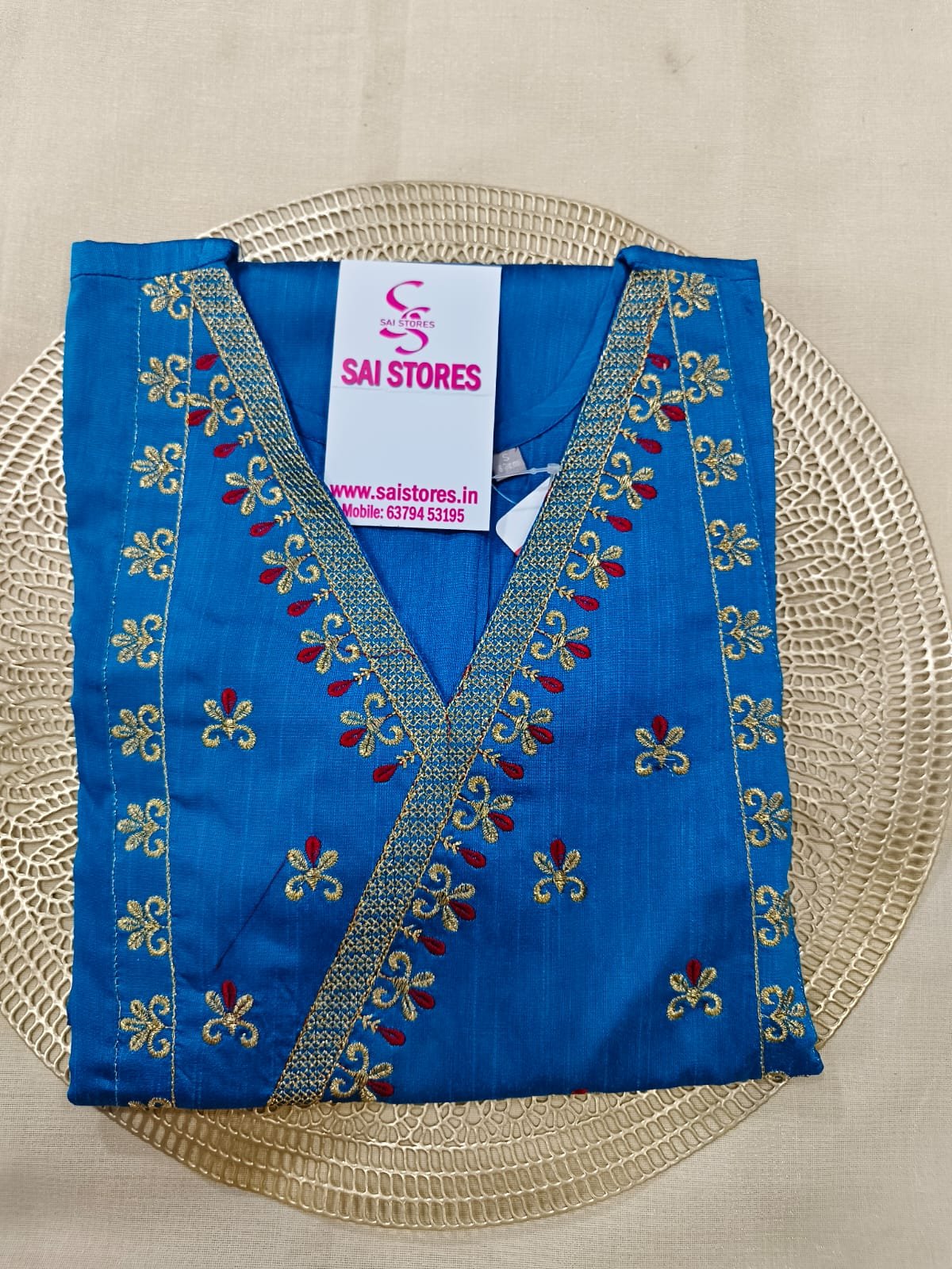 SIDE OPEN KURTIS