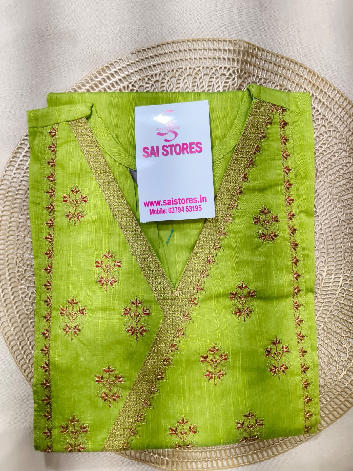 SIDE OPEN KURTIS