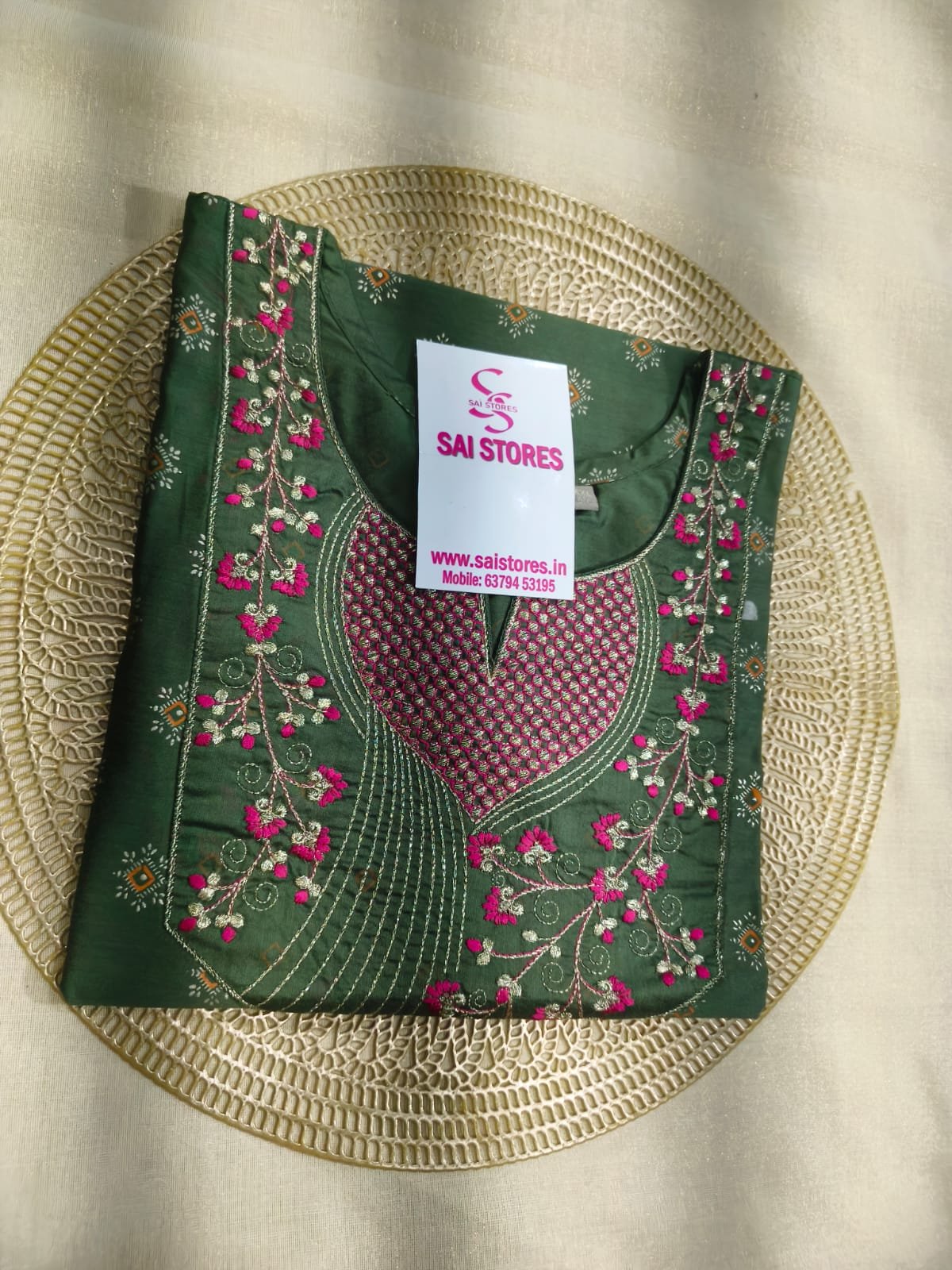 SIDE OPEN KURTIS